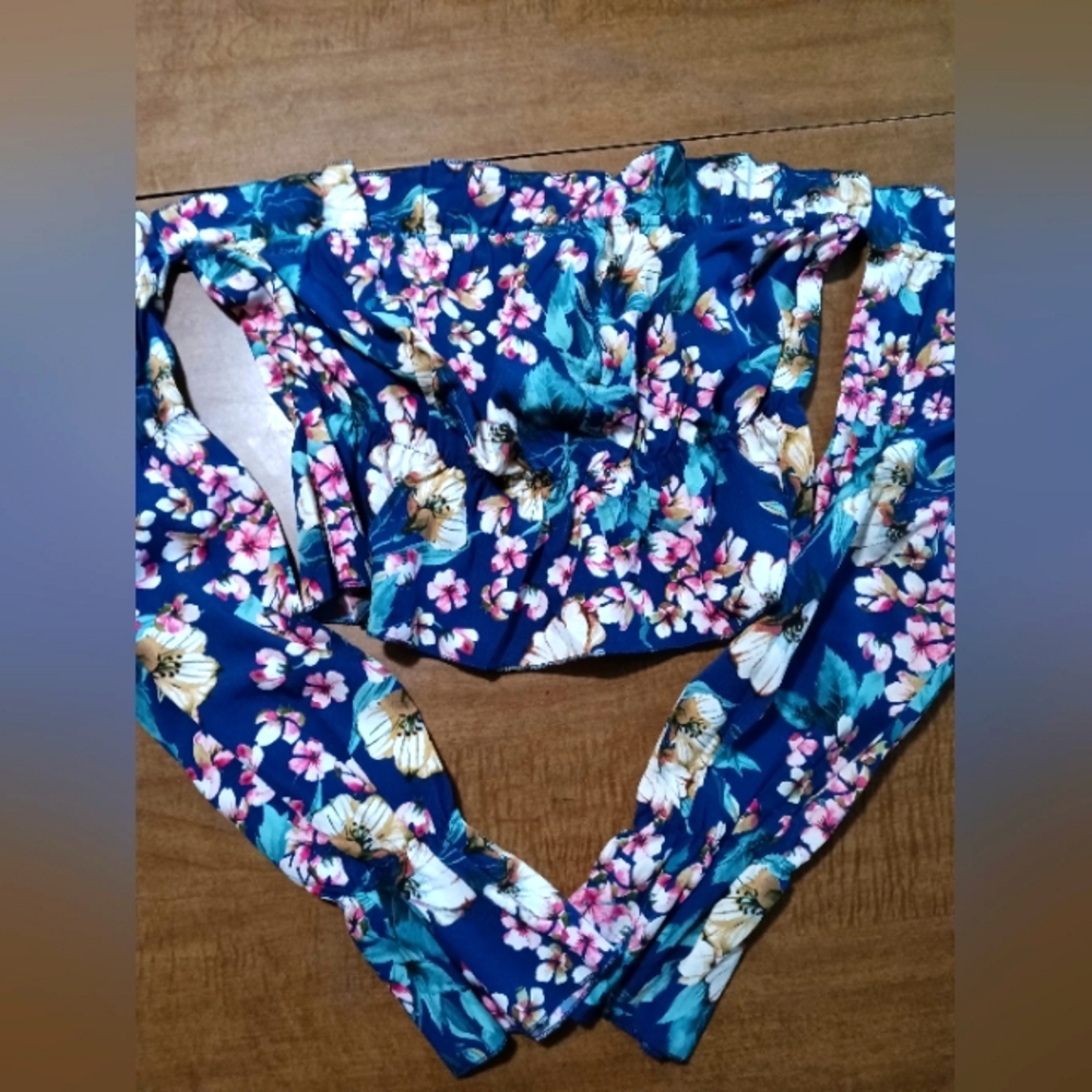 Floral Off the Shoulder Crop Top